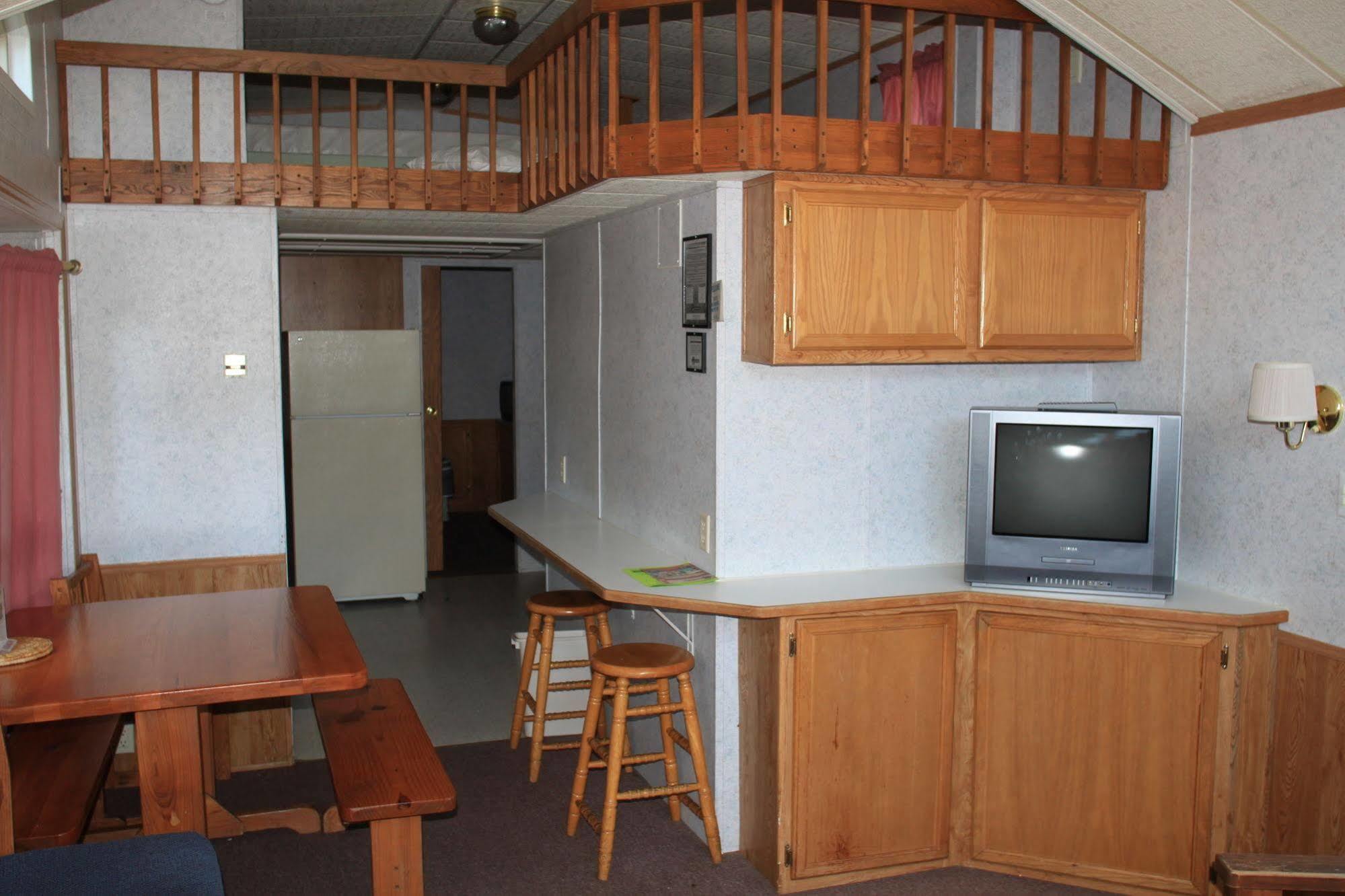 Circle M Rv & Camping Resort - Caravan Park Millersville Exterior foto