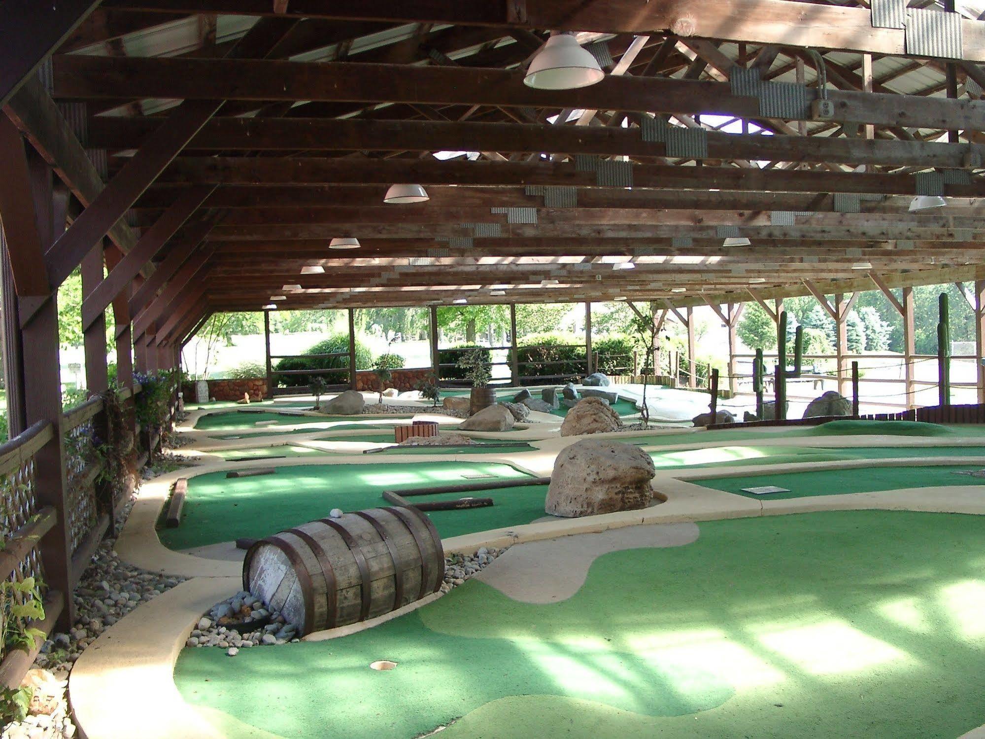 Circle M Rv & Camping Resort - Caravan Park Millersville Exterior foto