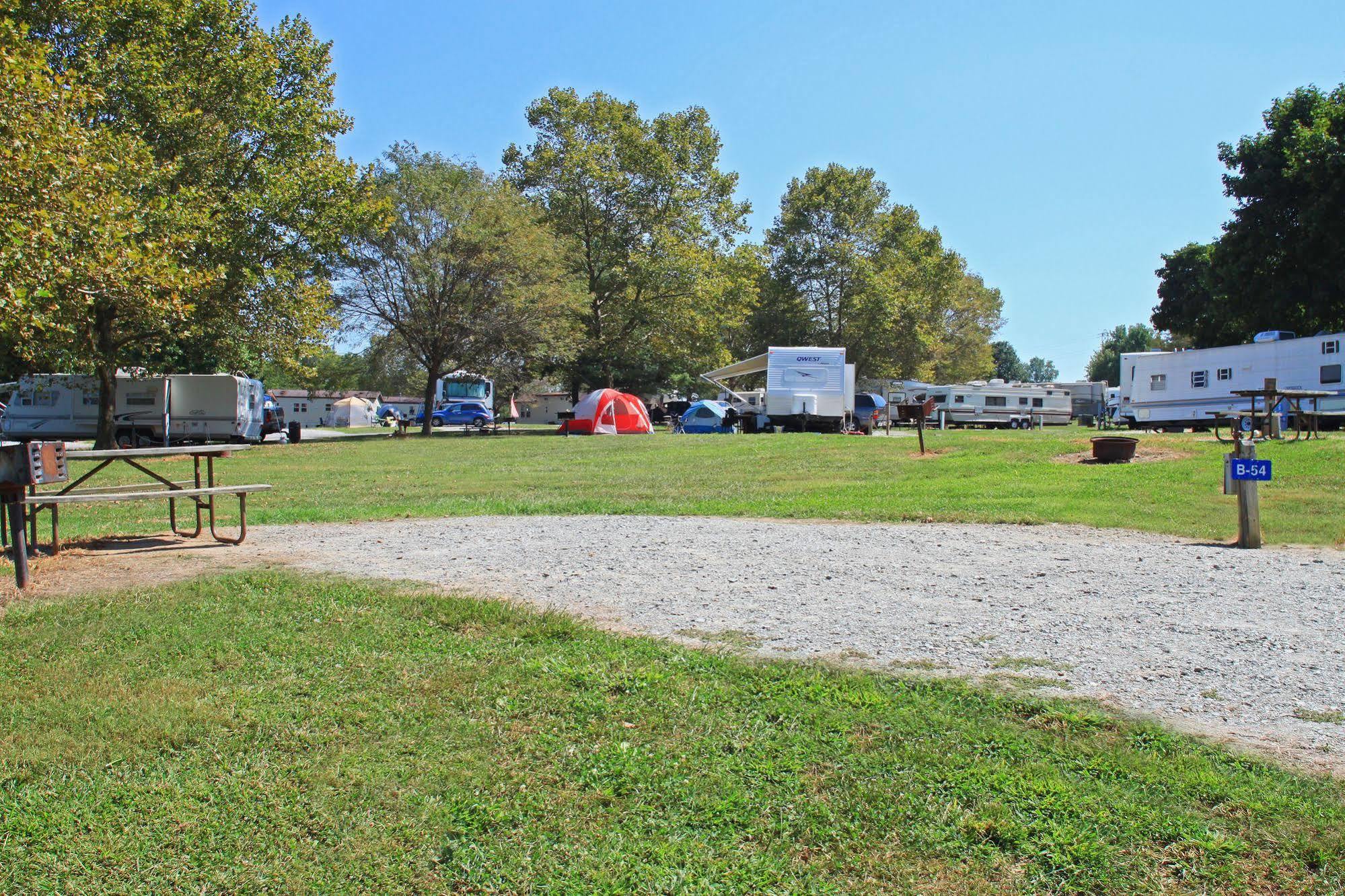 Circle M Rv & Camping Resort - Caravan Park Millersville Exterior foto